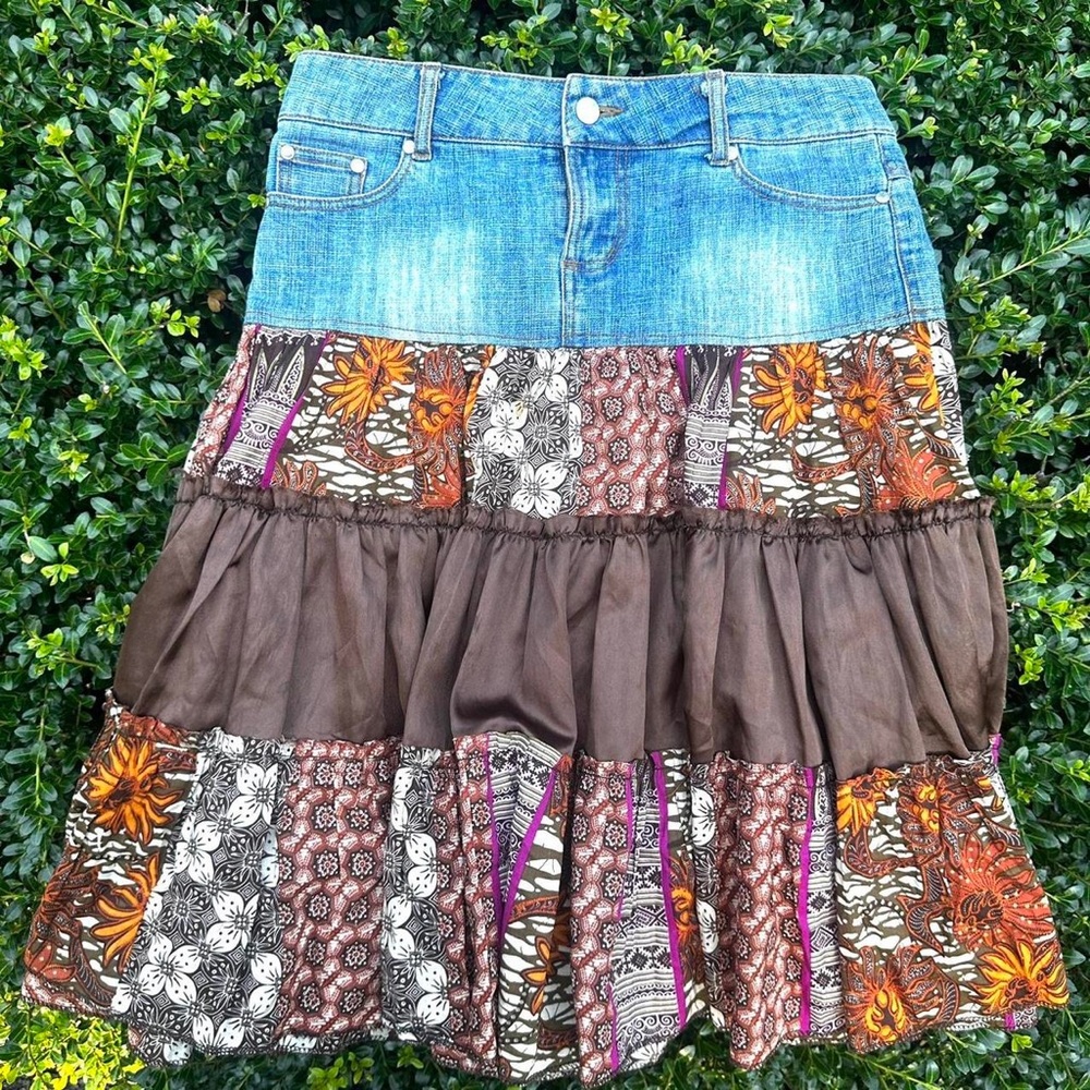 Patterned jean midi skirt
